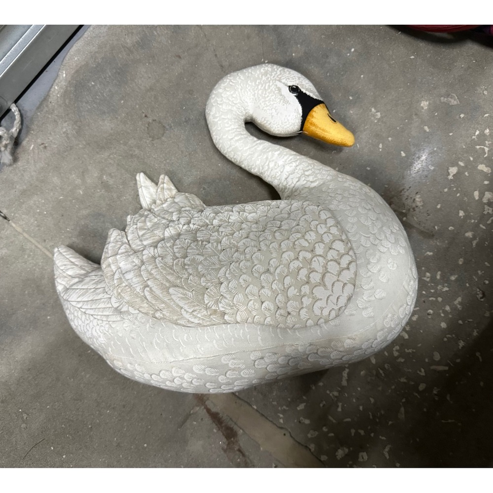 Vintage Style Swan Plush Decorative Pillow Cottagecore White Bird Accent Decor
